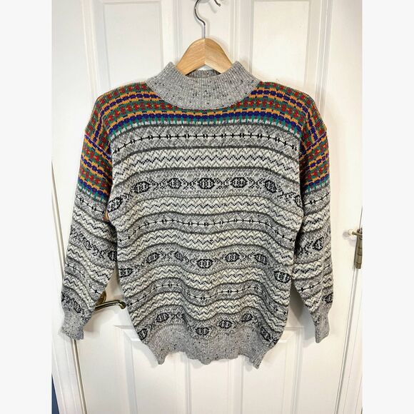 Liz Sport Sweaters - Vintage Liz Sport Wool Blend Multicolor Geometric Intarsia Sweater Small Petite